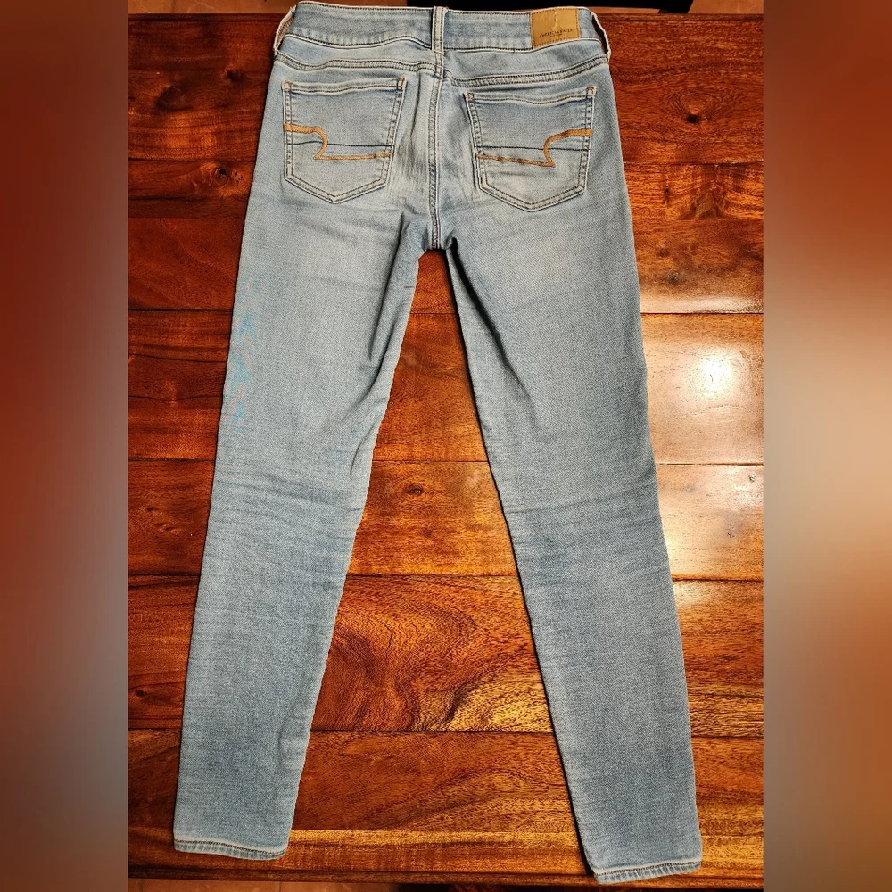 AMERICAN EAGLE OUTFITTERS Super Stretch Jeggings Skinny Jeans Light Wash Size 2